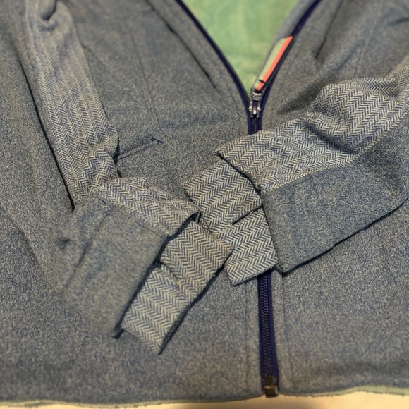 Ivivva soft lined jacket size 8- huddle cuddle - Picture 6 of 9